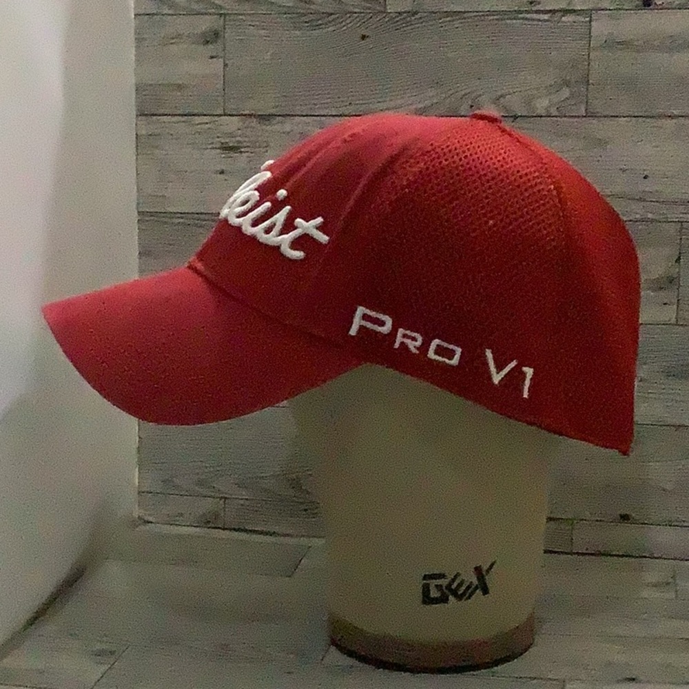 Titleist golf red fitted baseball hat size large/x large - Picture 2 of 5